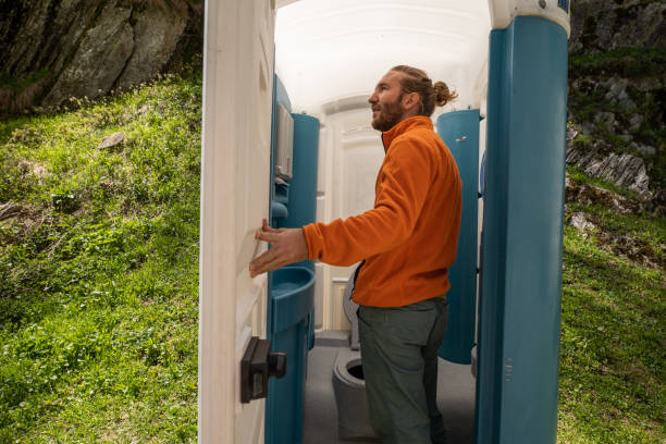 Portable bathroom rental in Rosharon, TX